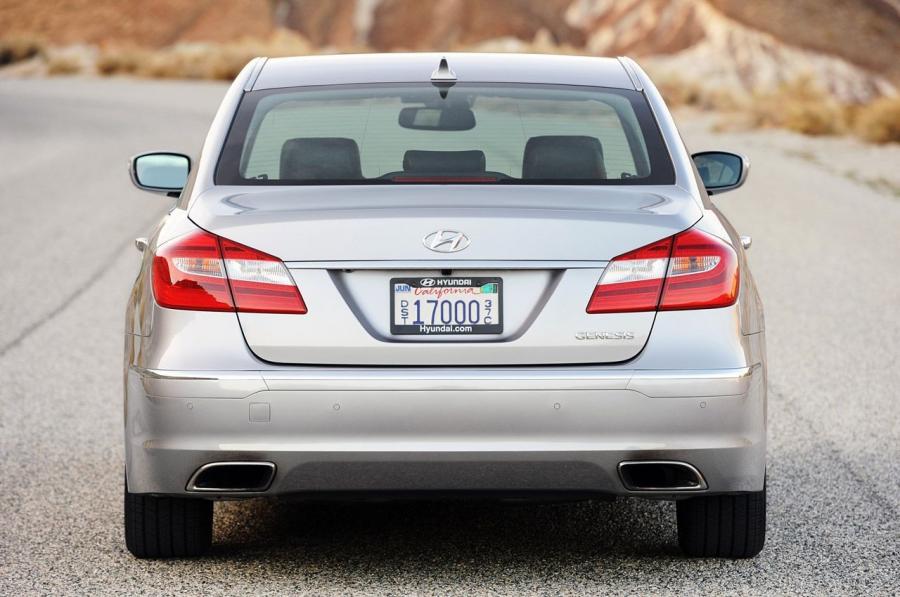  Hyundai Genesis 2012 года  (фото 70 из 73)